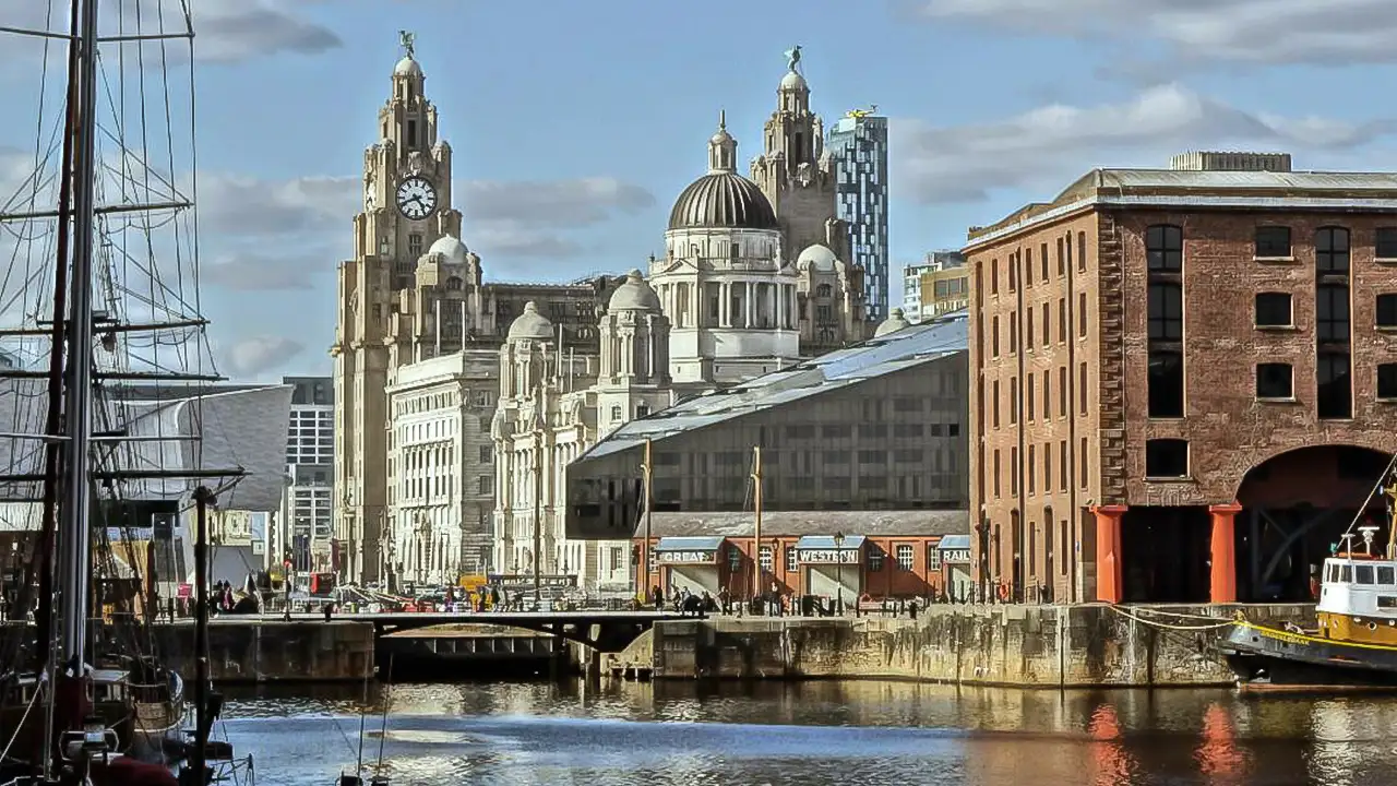 Tour by Rail with Liverpool Stadium