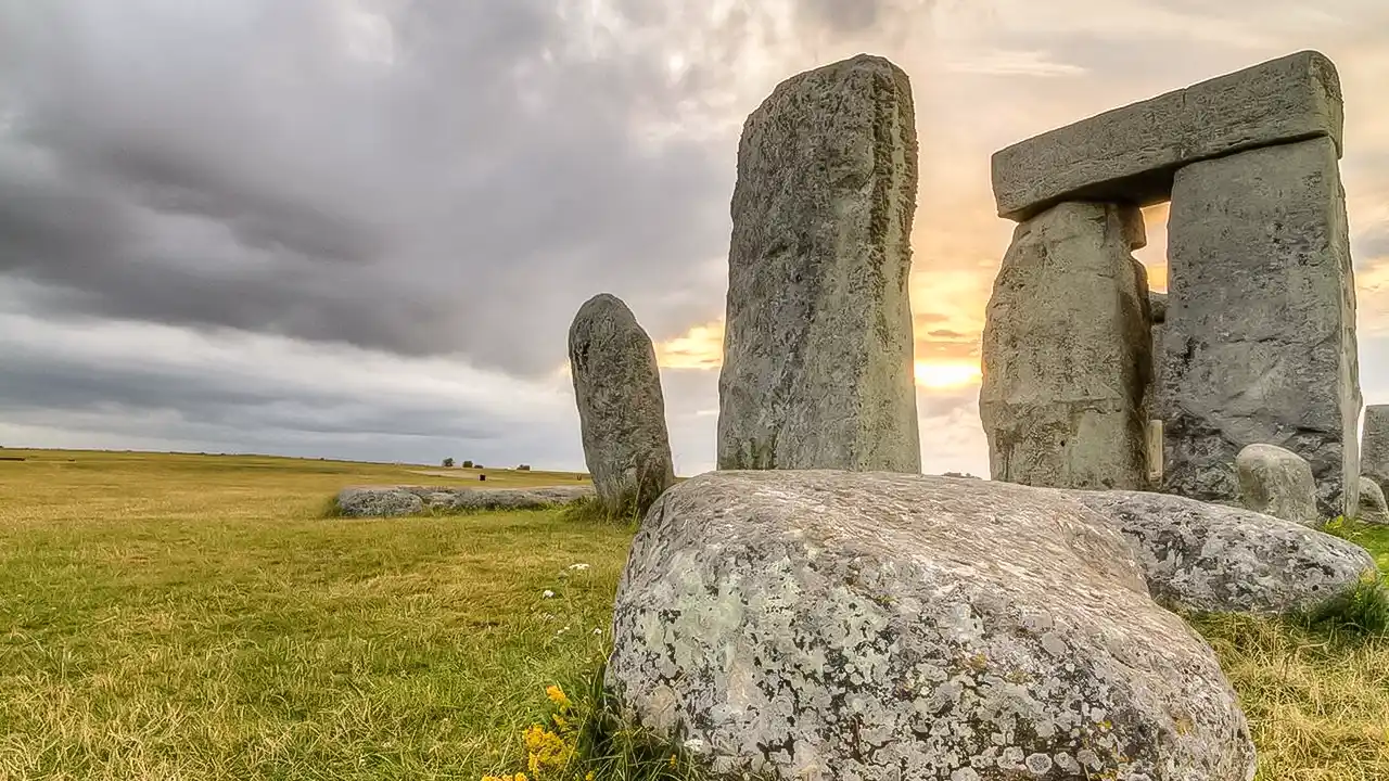 SIMPLY STONEHENGE TOUR