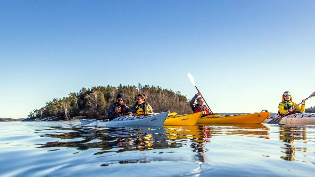 Kayak, Vika and sauna