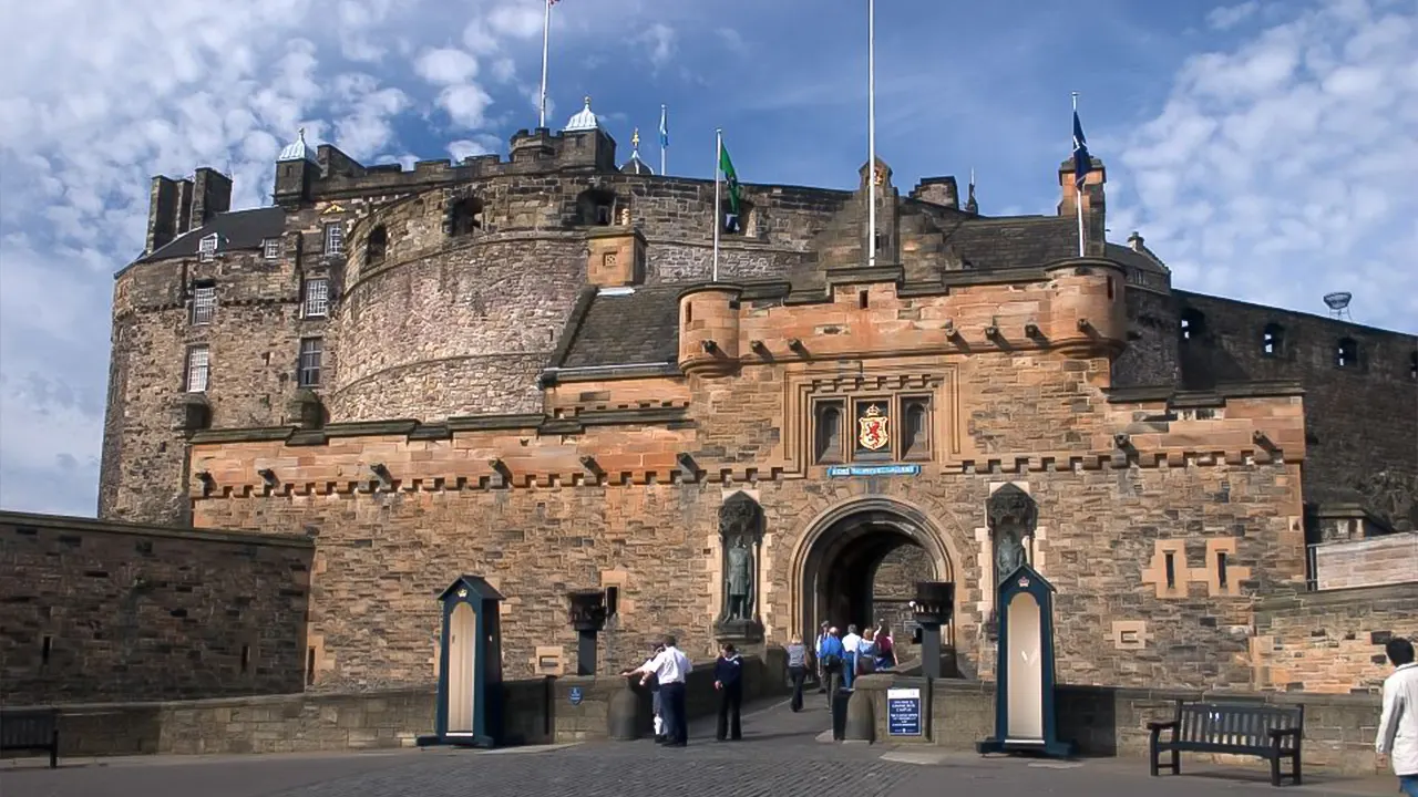 Edinburgh Castle and walking tour