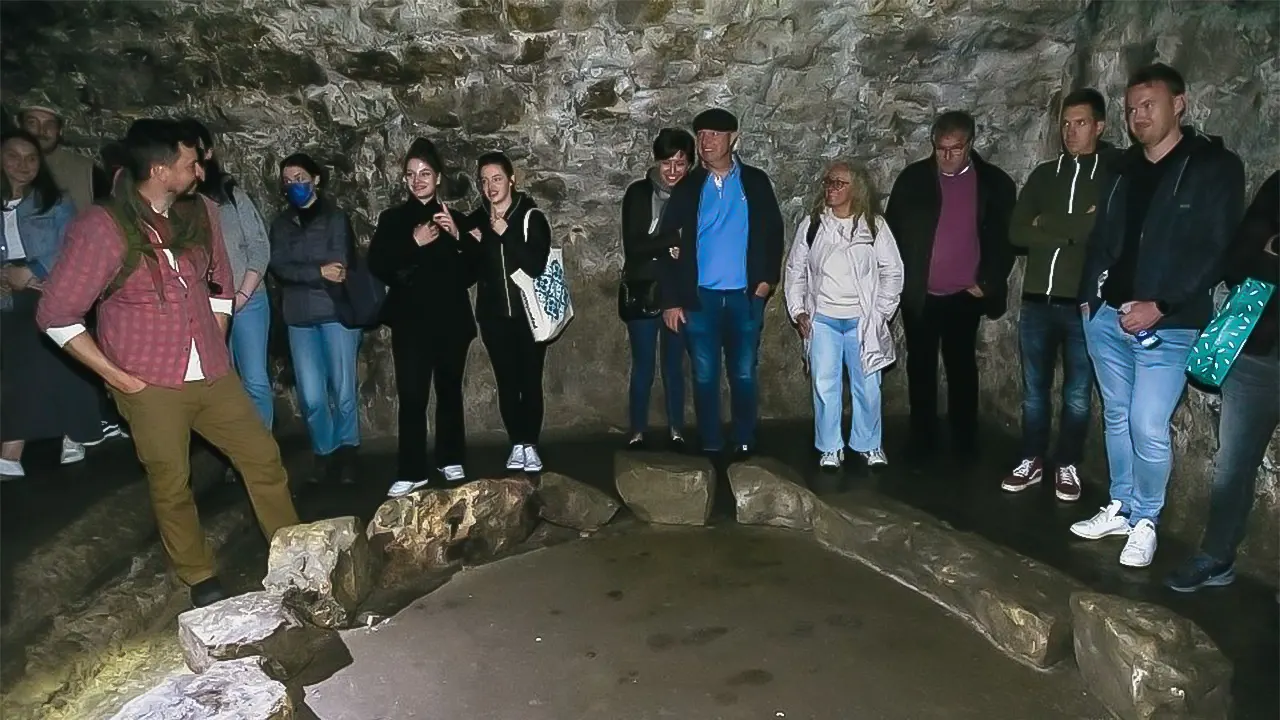 Underground Vaults Tour