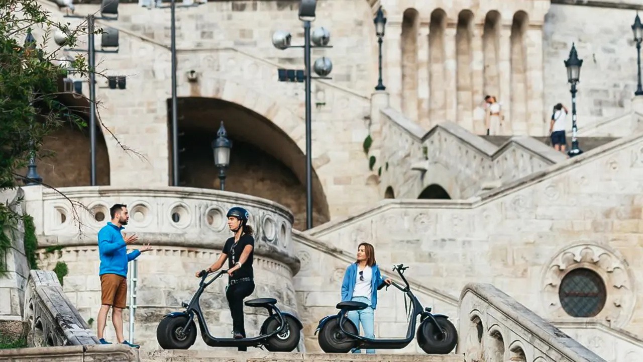 MonsteRoller E-Scooter Tour