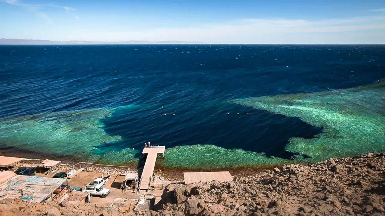 Colored Canyon, Blue Hole & Dahab Day Trip