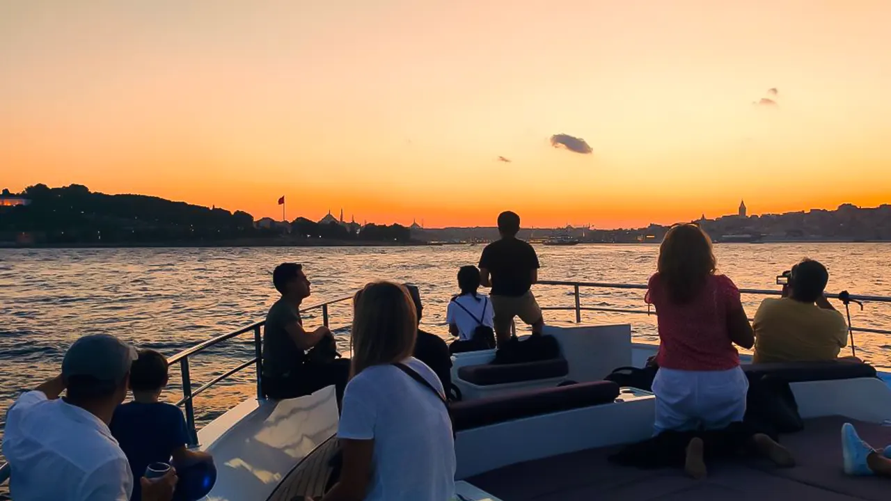 Sunset yacht cruise in Istanbul on the Bosphorus