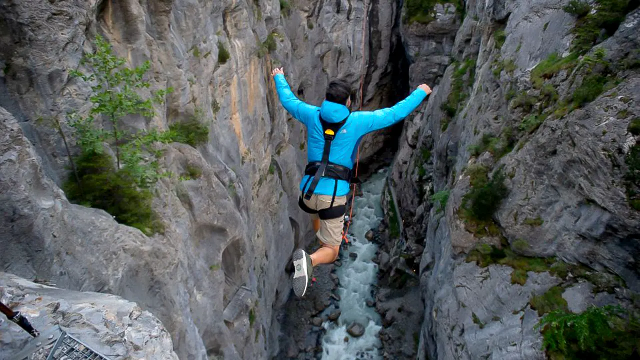 Canyon Swing in Grindelwald