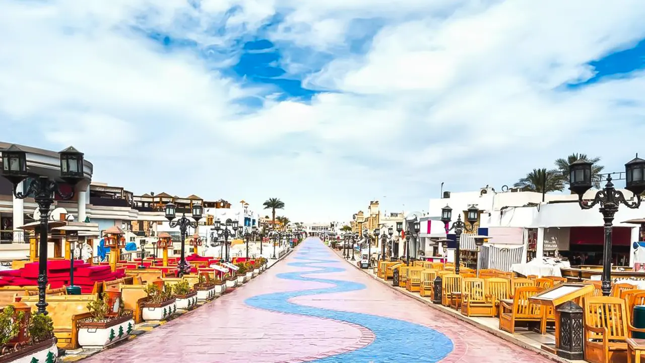 Sahaba mosque and Naama Bay