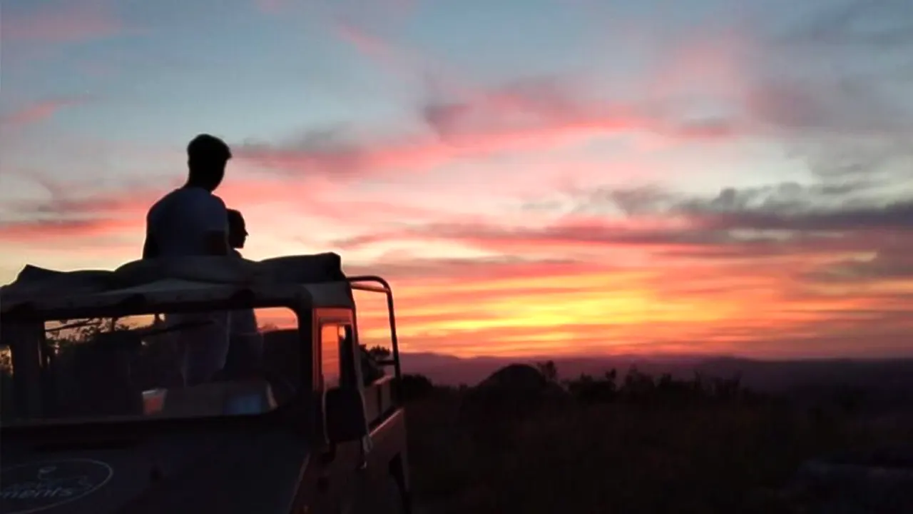 Jeep, camel and Safari buggy rides with BBQ dinner