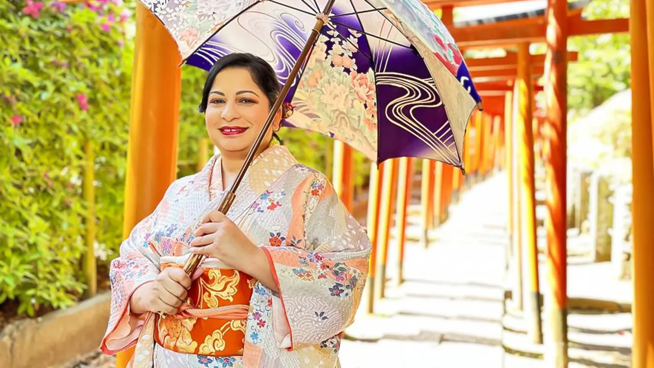 Kimono Dressing, Walking, and Photography Session