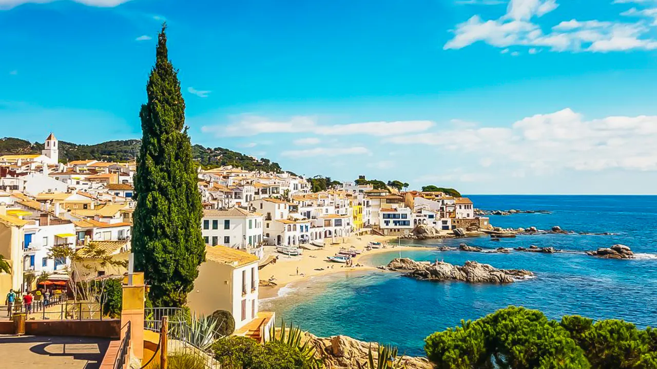 Girona and Costa Brava Full-Day Tour