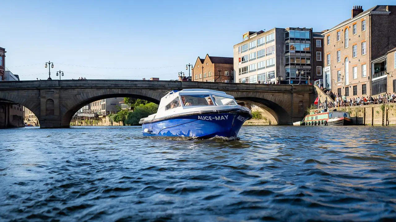 Self-Steer Boat Rental