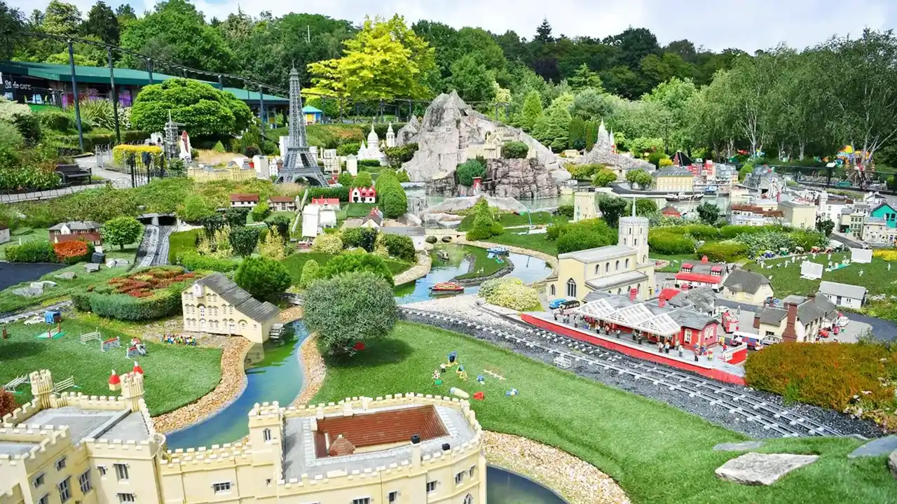 Legoland Windsor with Transportation