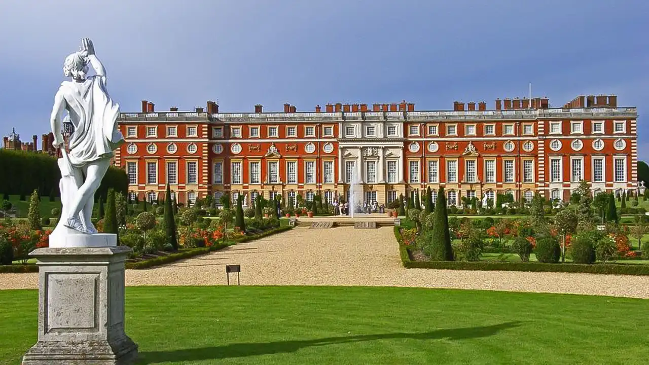 Windsor Castle & Hampton Court Palace