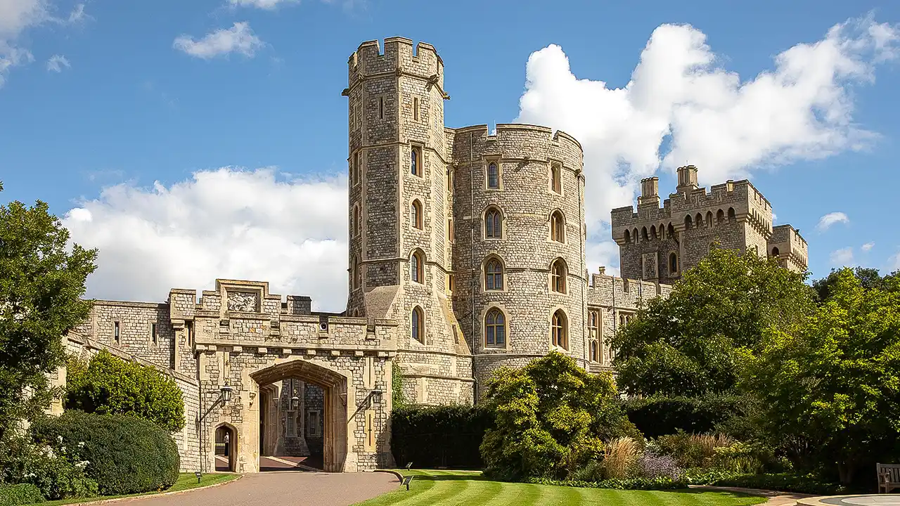 Windsor castle, oxford and stonehenge