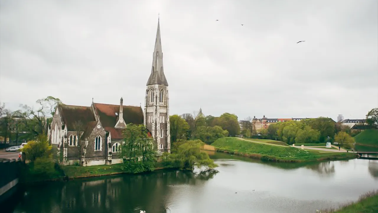 Small Group Walking Tour