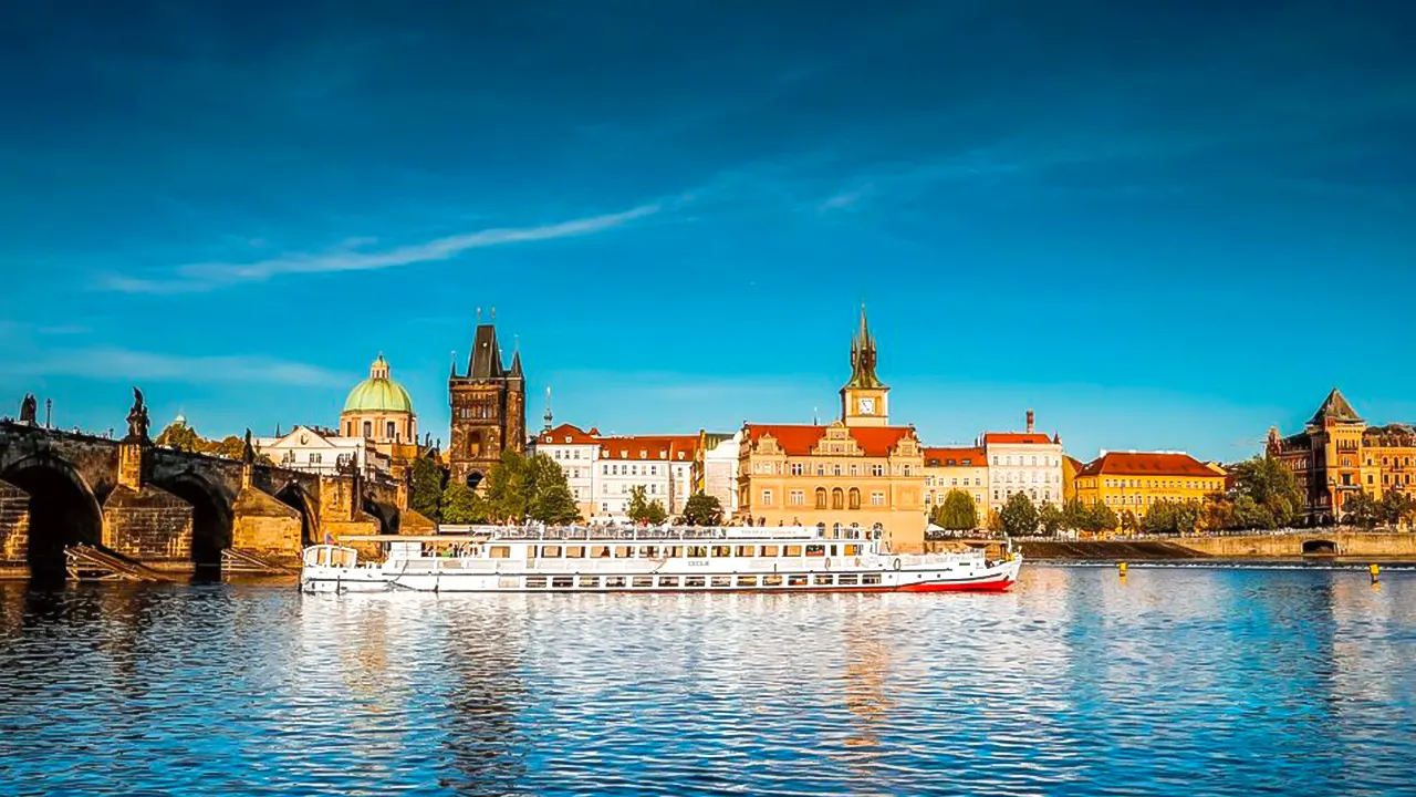 Vltava River Night Cruise with Buffet