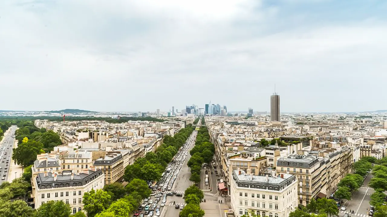 Arc de Triomphe Entry and Walking Tour