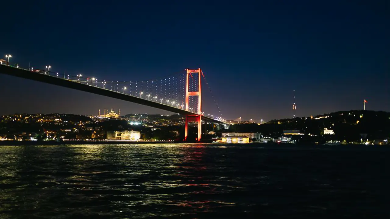 A cruise and dinner on the Bosphorus