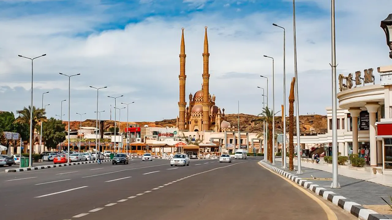 Sahaba mosque and Naama Bay