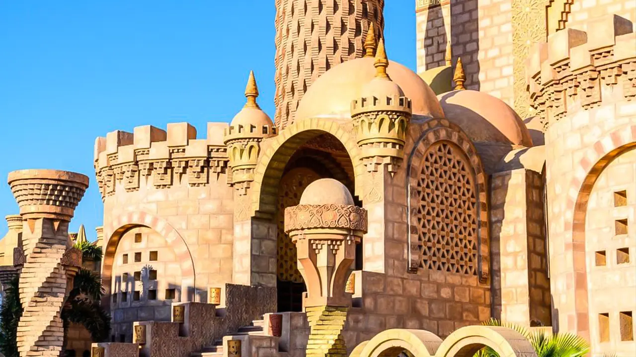 Sahaba mosque and Naama Bay