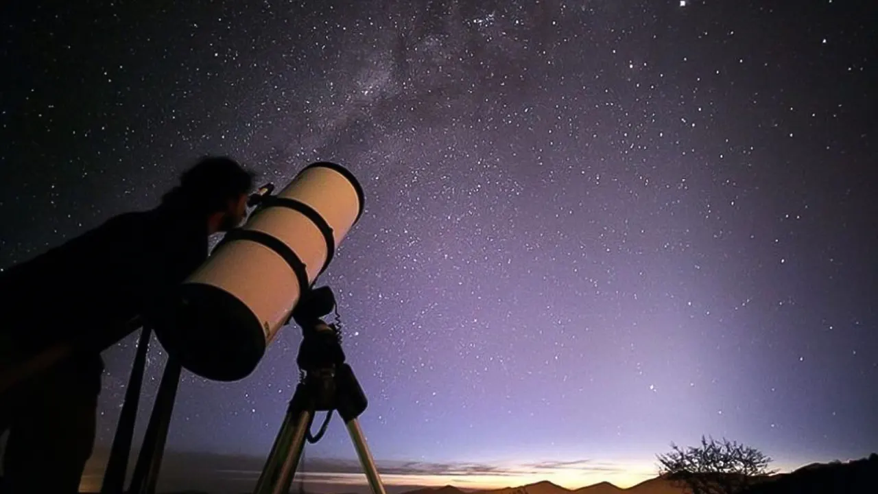 Star Watching Desert Adventure by Jeep with Dinner.