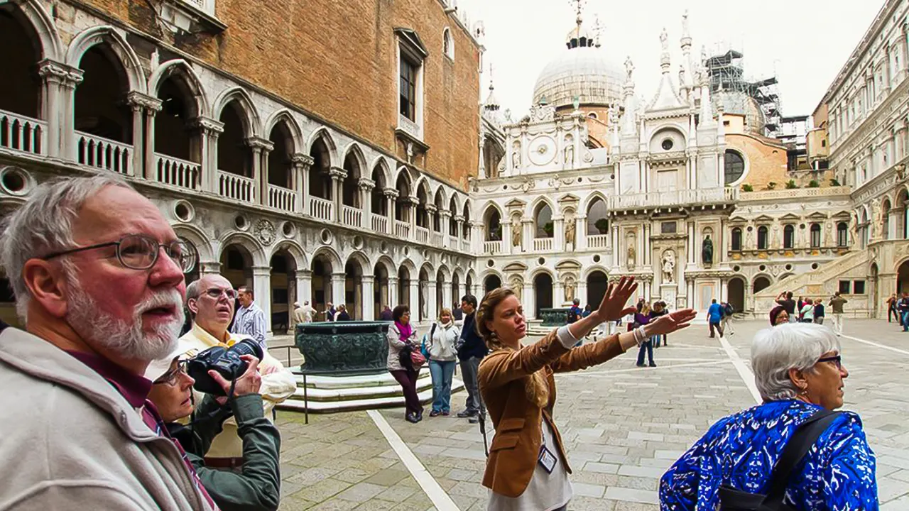 Doge's Palace secret guided tour routes