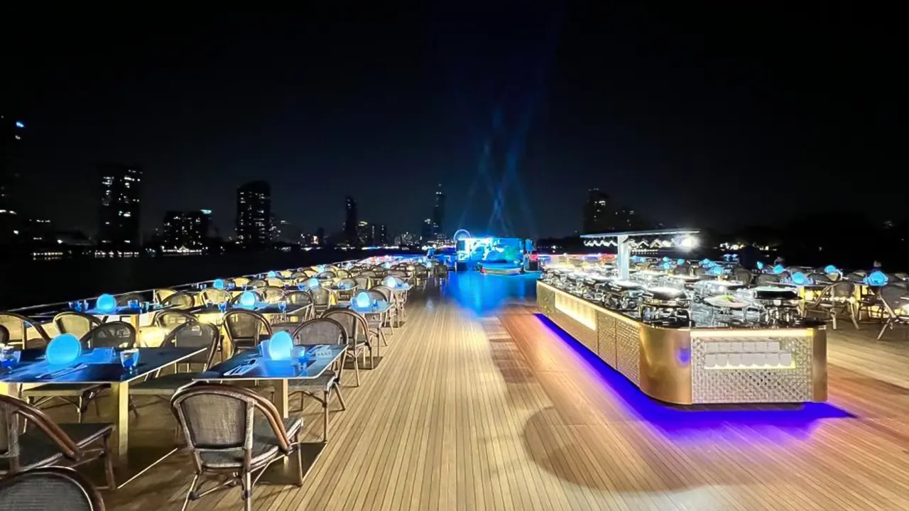 Royal Galaxy Chao Phraya River Dinner Cruise