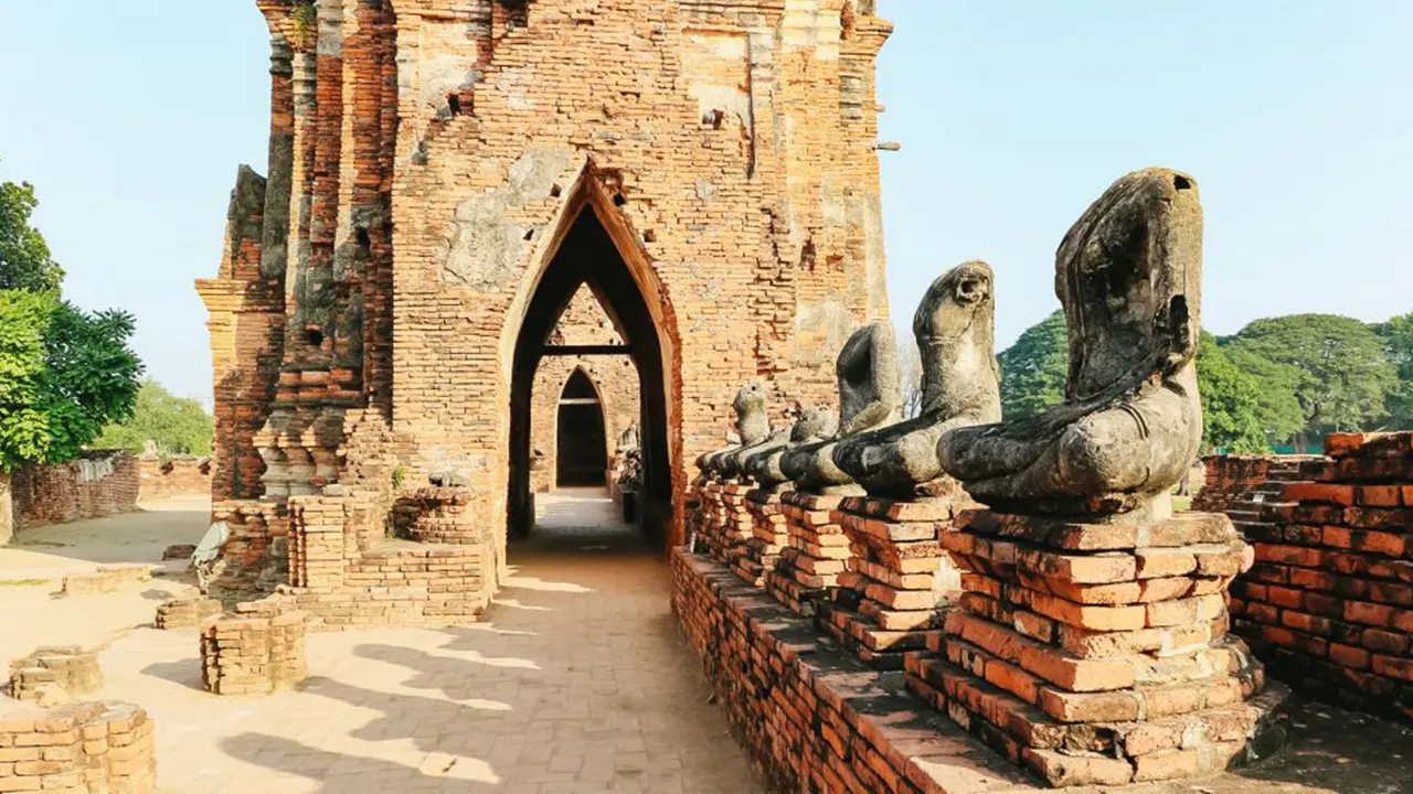 Ayutthaya temples with lunch