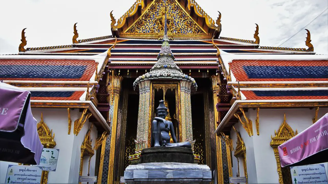 Temple and Grand Palace Private Tour