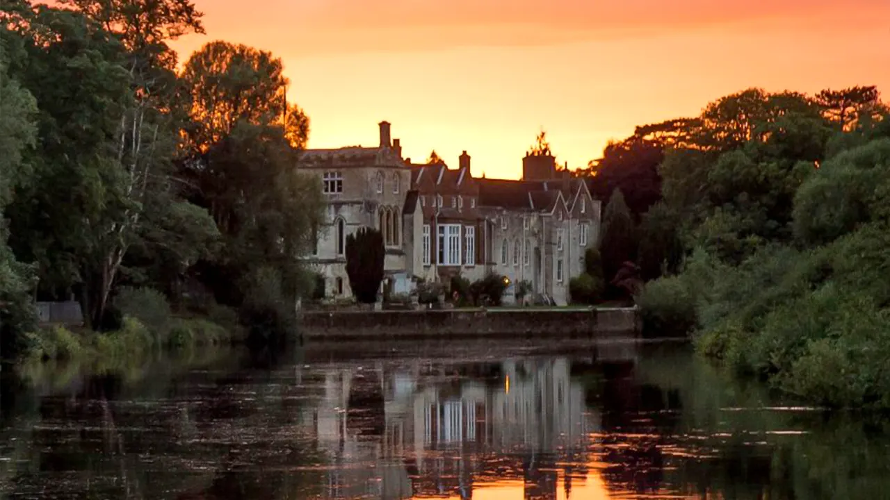 york Bishopthorpe Palace Christmas Cruise