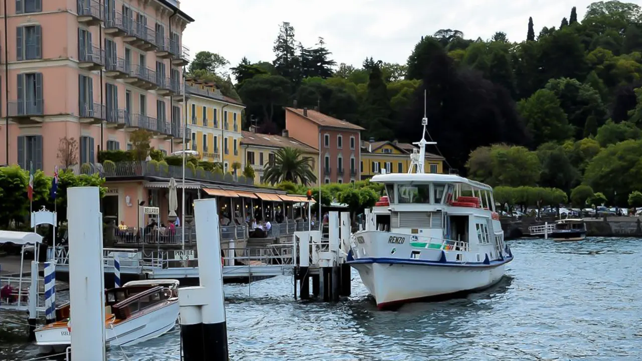 Cruise on Lake Como with visits