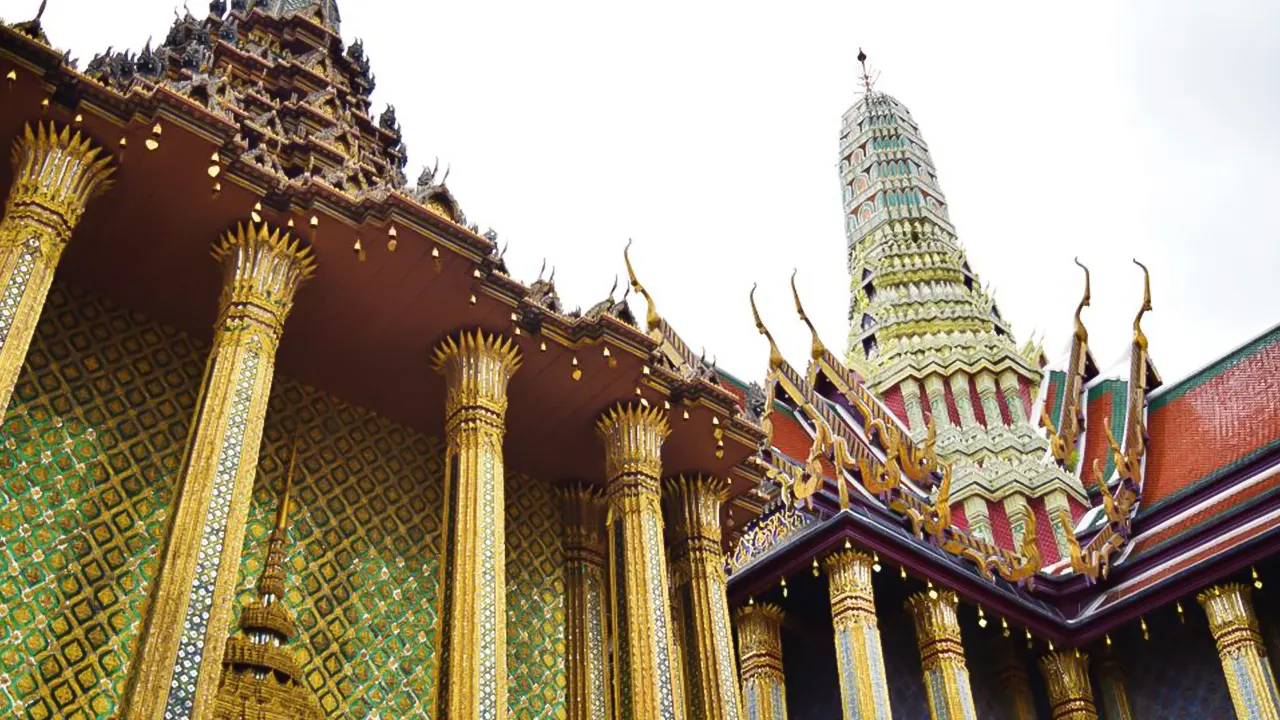 Temple and Grand Palace Private Tour